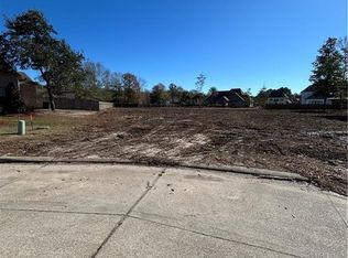 200 S Midland Bluff Ct, Slidell, LA 70461