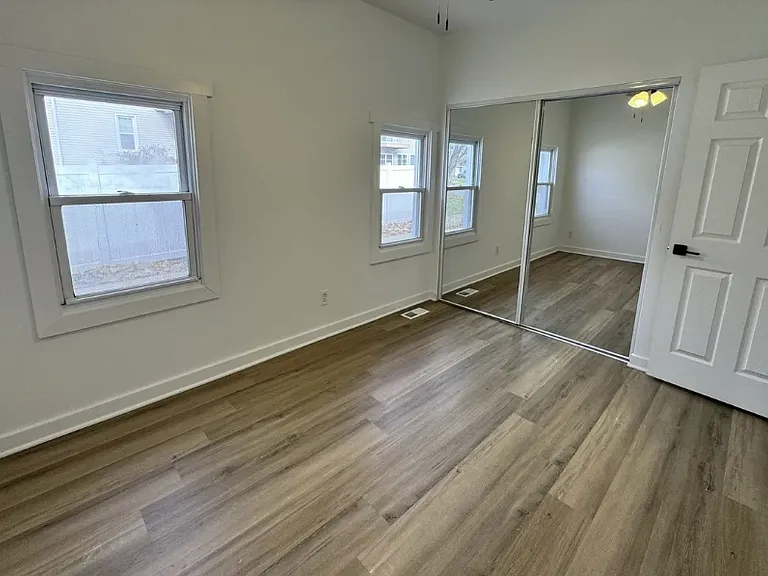 817 Painter St — Photo 3