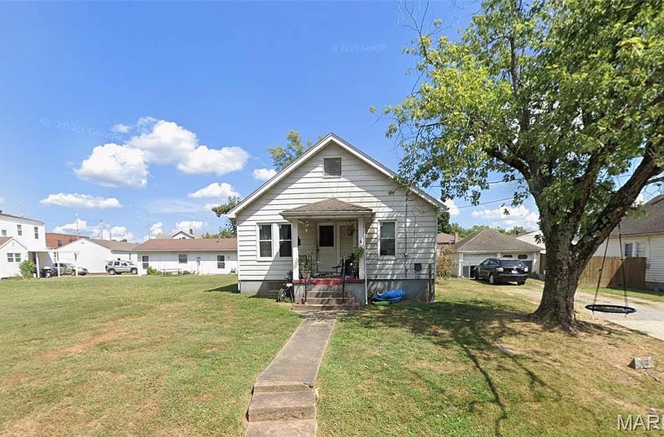 2nd image of 612 Colorado St