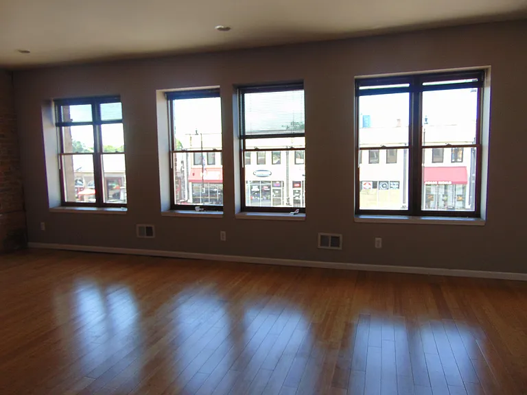 5 S Main St #2 — Photo 14