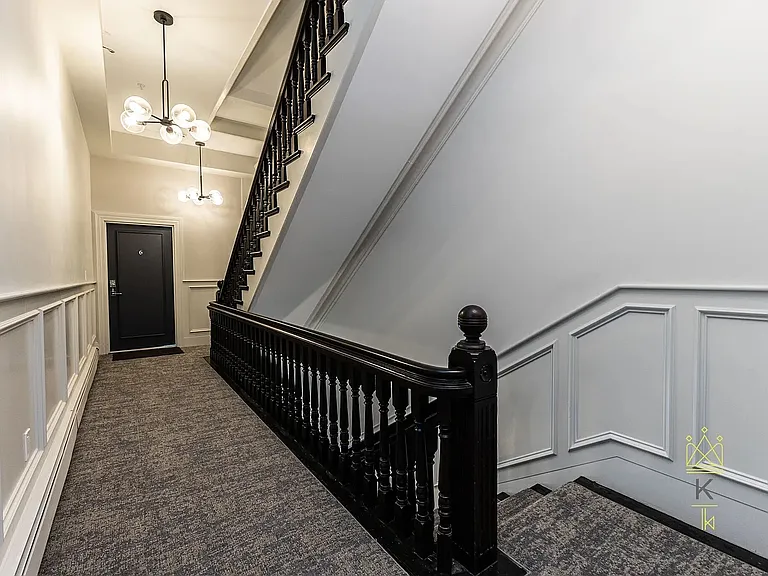 85 Regent St #9 — Photo 8