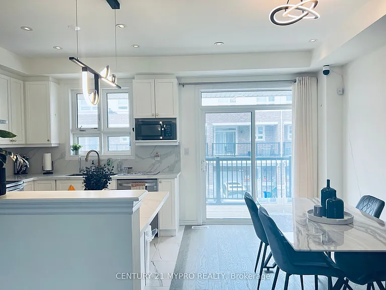 80 Massachusetts Ln — Photo 4