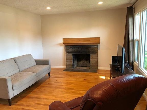 2nd image of 653 San Miguel Ave
