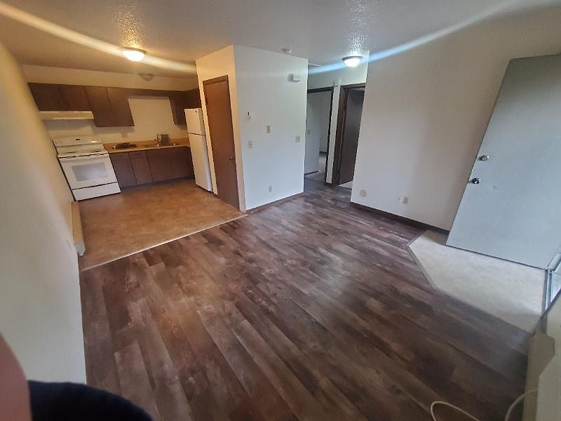 1st image of 828 Gould St APT 3