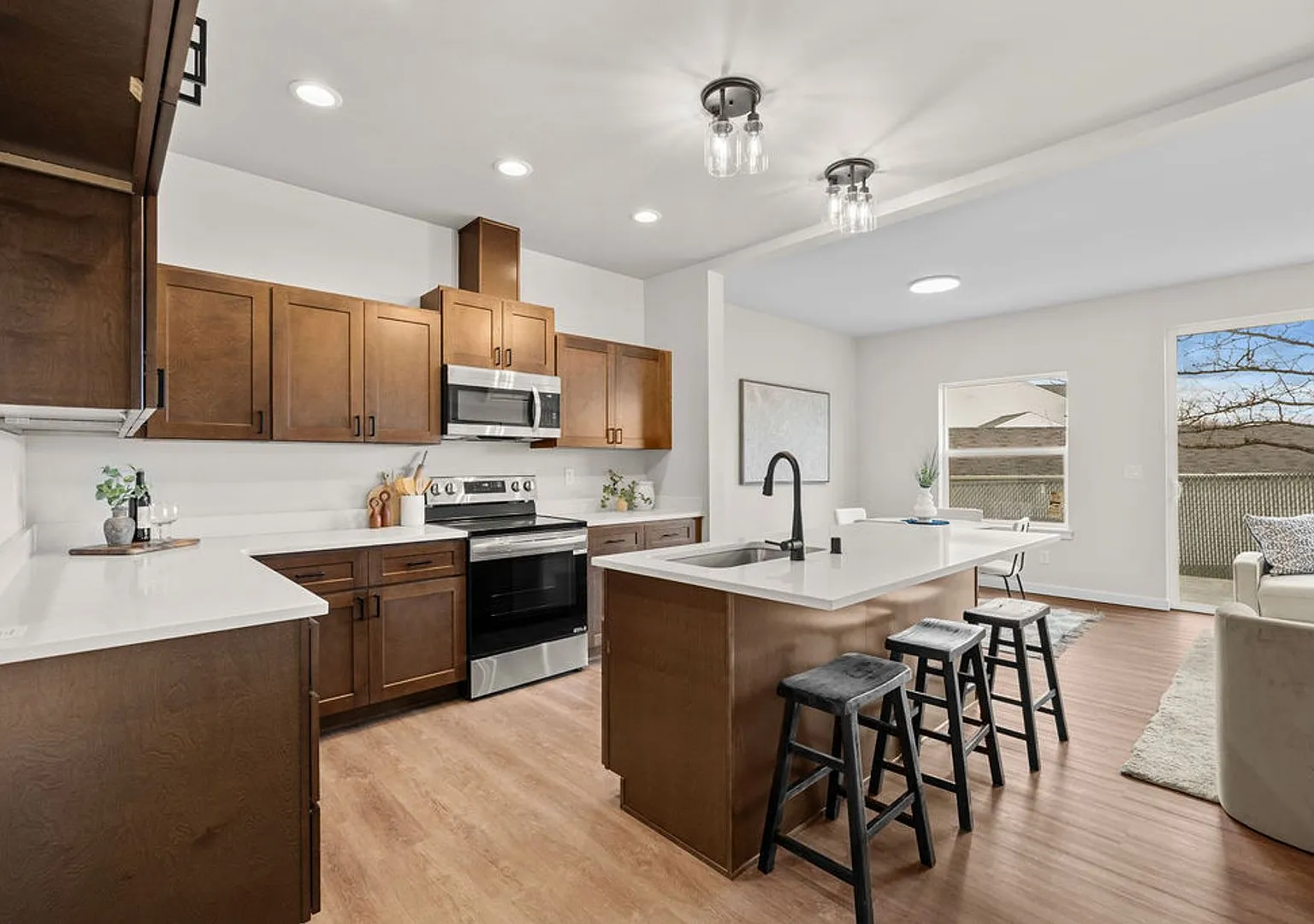 202 S Union Rd — Photo 3
