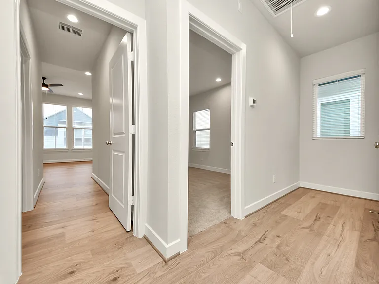 2319 Silva Park Ln — Photo 23