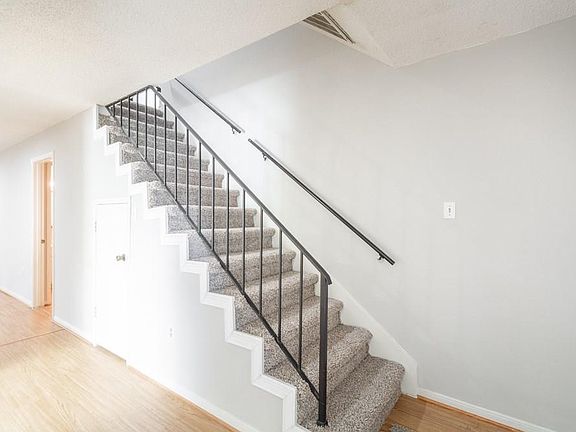 3rd image of 19431 Wood Village Ln
