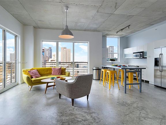 2nd image of 133 NE 2nd Ave APT 1819