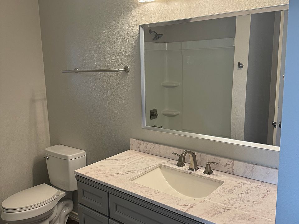 2nd image of 1112 Hazelton St #1112