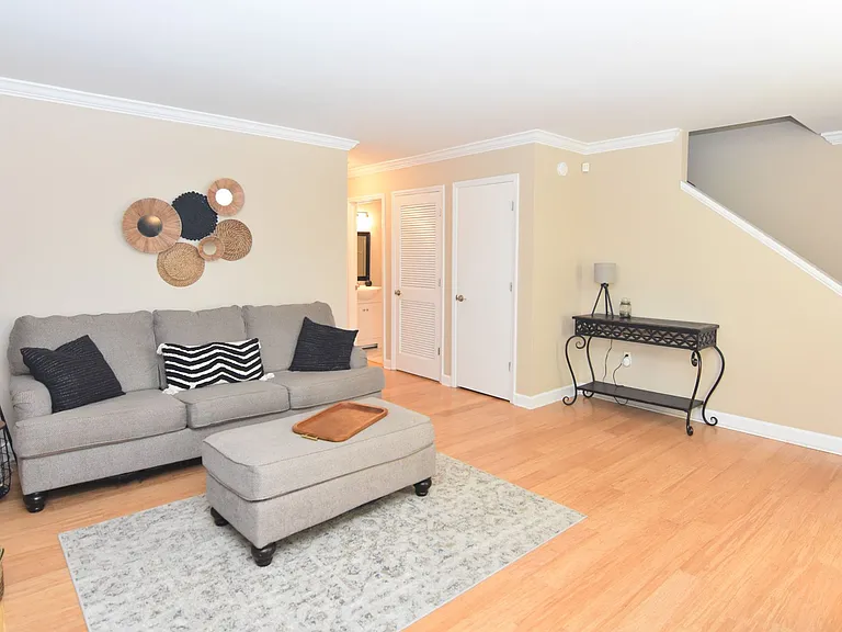 1265 Hulon Cir #HULON — Photo 4