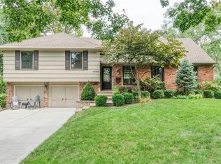 4008 W 101st Ter, Overland Park, KS 66207
