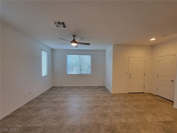 4th image of 2714 Hammetts Landing Walk