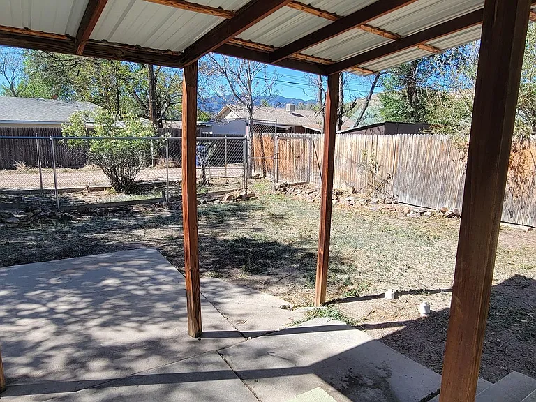 826 Forest Ave — Photo 23
