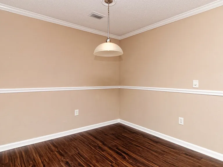 380 Marshland Rd #D28 — Photo 4