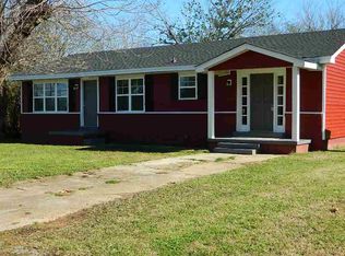 638 Maywood Dr, Lexington, TN 38351