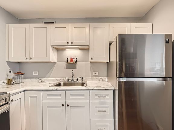 4th image of 4250 N Marine Dr APT 2105