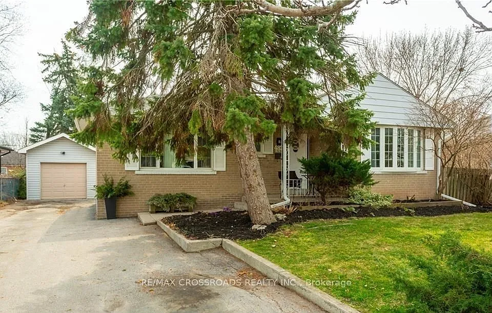 482 Brookside Dr