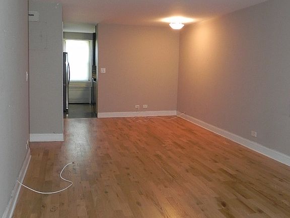 2nd image of 368 Greenwich St #A