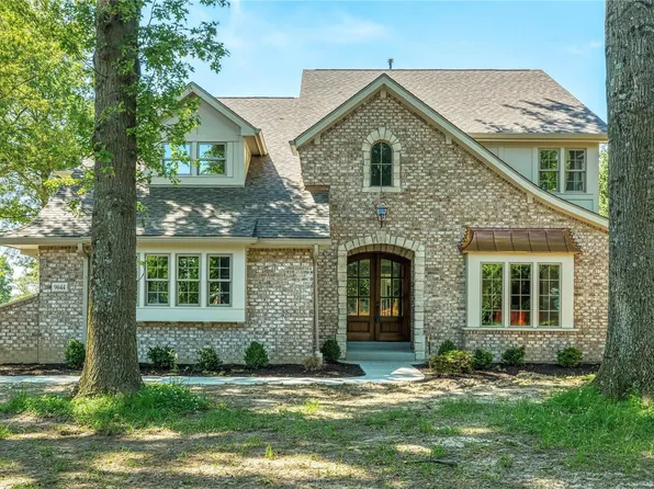 3 Stacy Dr, Saint Louis, MO 63132