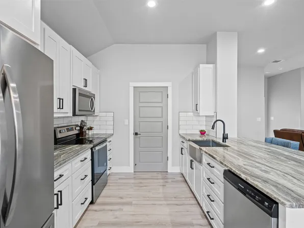 2500 Creek, Granbury, TX 76048