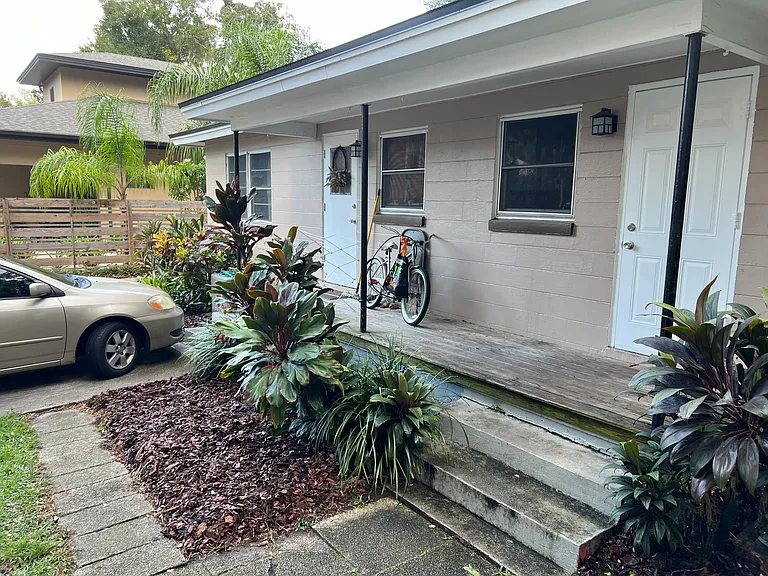 718 S Mills Ave — Photo 12