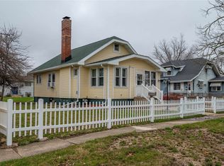 304 Adams St, Oregon, IL 61061