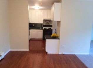 812 Cricket Ln, Woodbridge, NJ