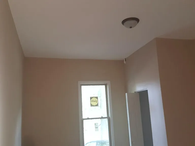 609 McDonough St #1 — Photo 10