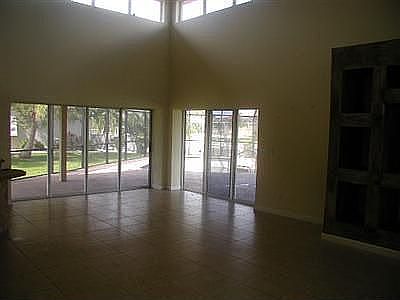 3rd image of 2843 Beach Pkwy