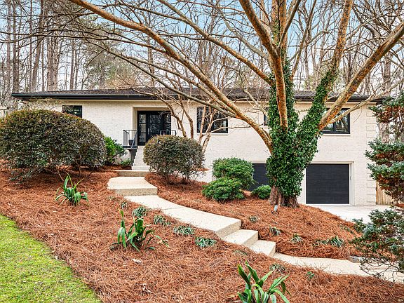 2nd image of 1201 Bancroft St