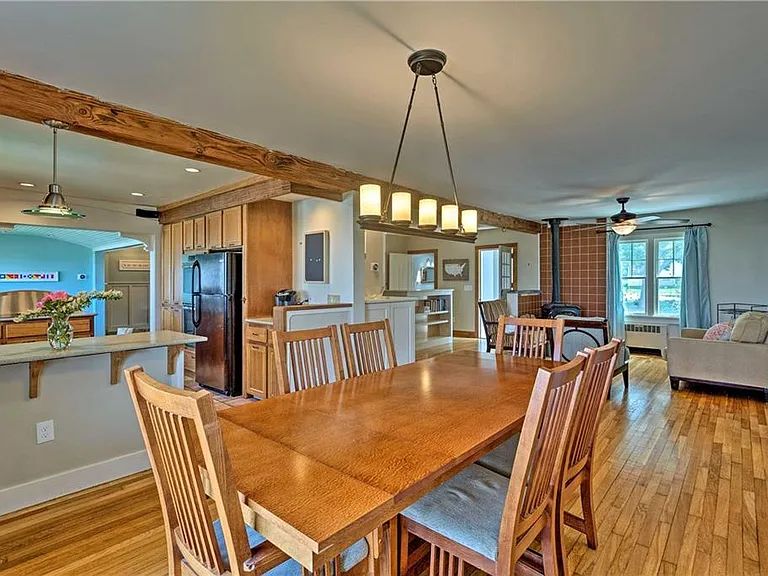 129 Dighton Ave — Photo 11