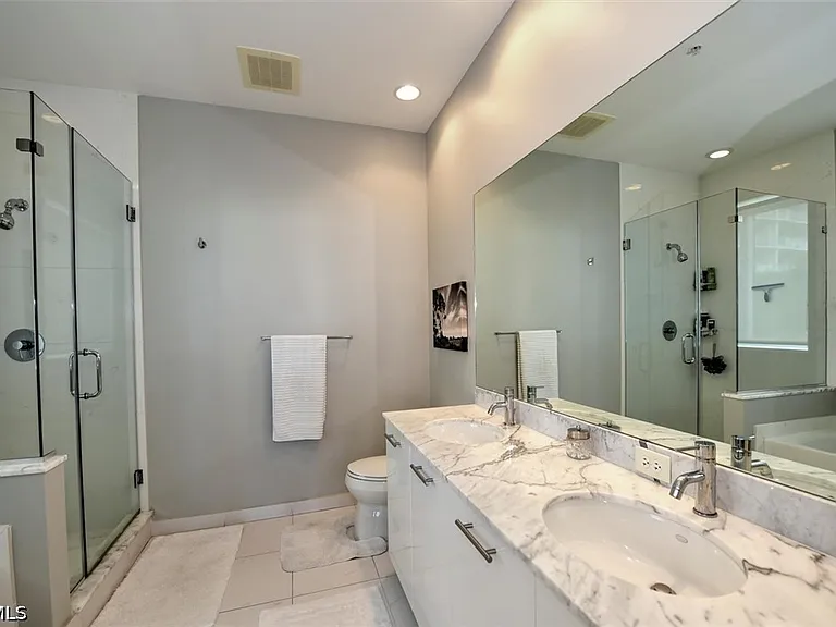 3000 Oasis Grand Blvd #407 — Photo 14