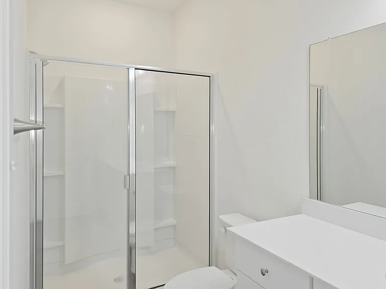 410 Forest St — Photo 7