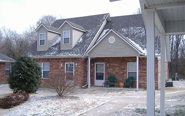 1st image of 816 NE A St
