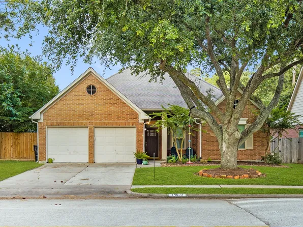 14639 Oak Chase Dr, Houston, TX 77062