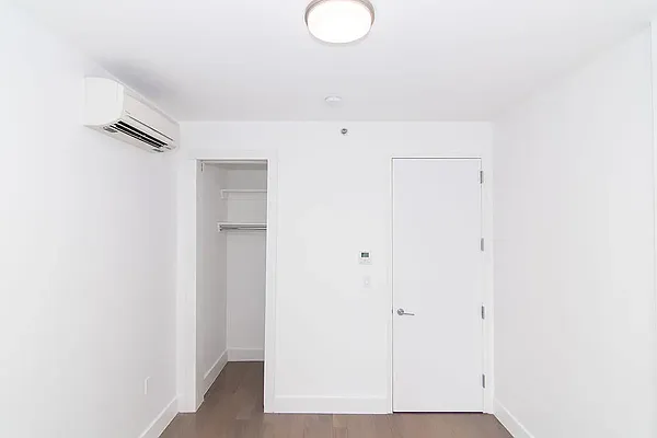 Rented by New York Residence | media 28