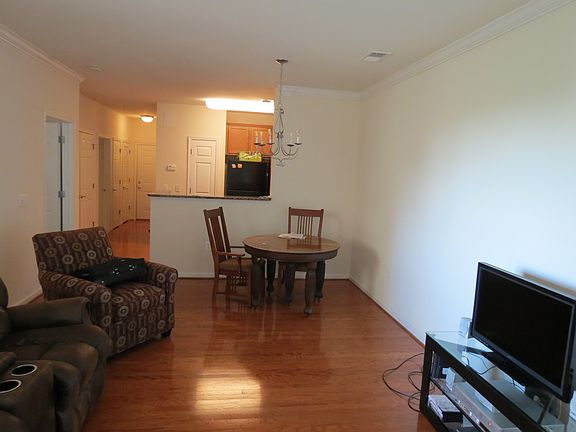 4th image of 3850 Lightfoot St Unit 352