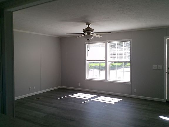5th image of 34 Elm Ln