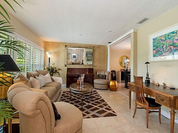 4th image of 1103 Little Harbor Dr
