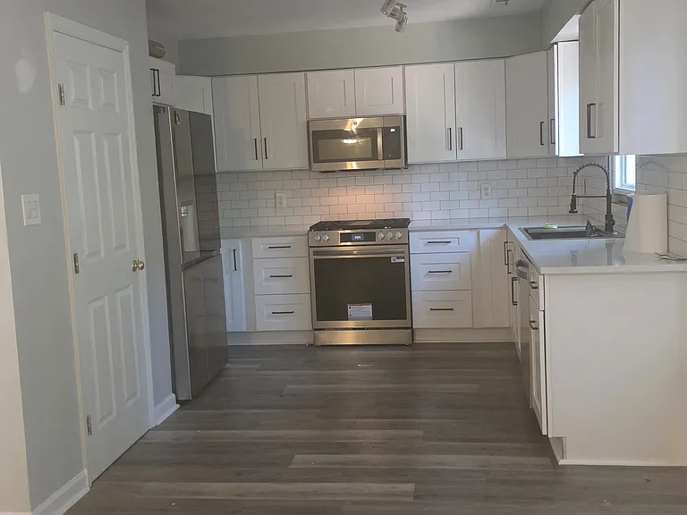 4500 Hollirose Pl — Photo 6