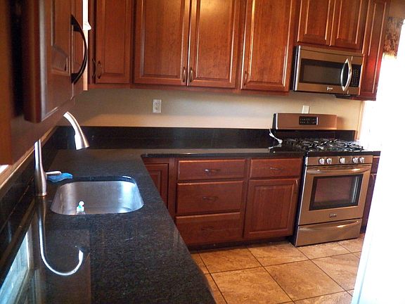 4th image of 8949 W Grantosa Dr