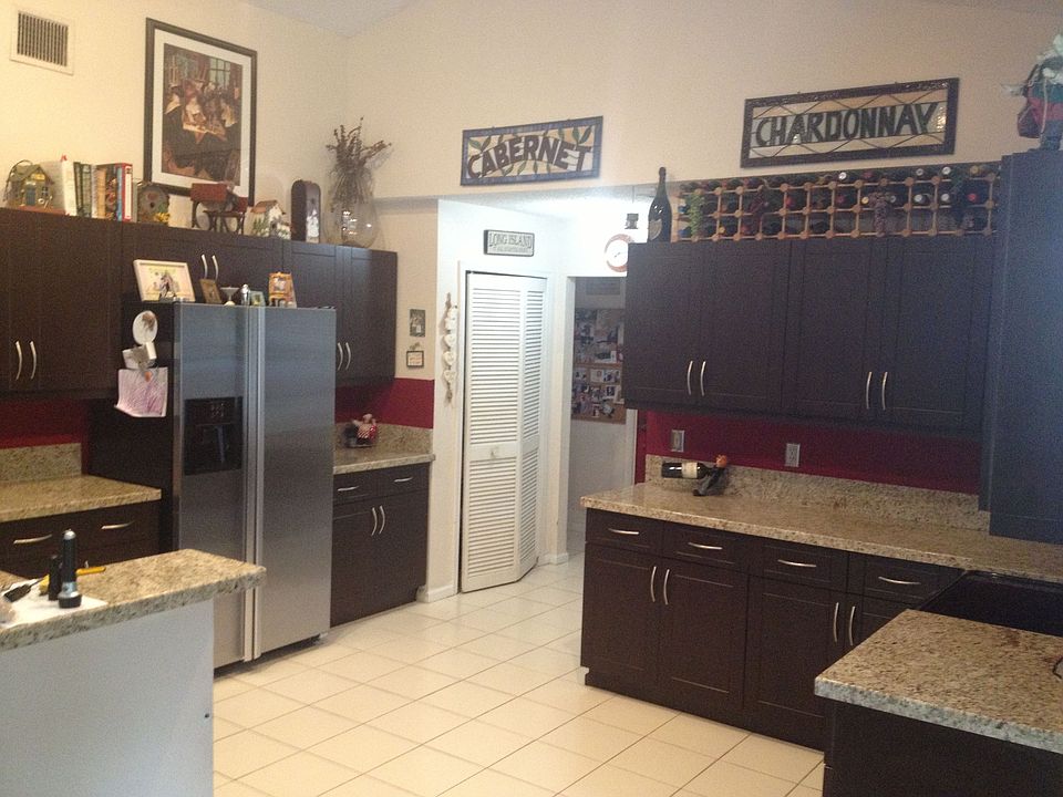 UPDATED GRANITE KITCHEN