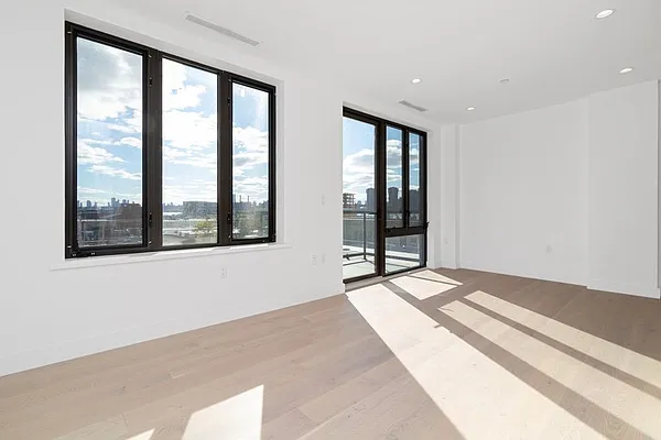 Rented by REAL New York | media 14