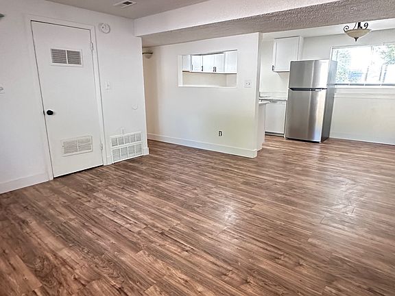 3rd image of 2911 W Uintah St #4