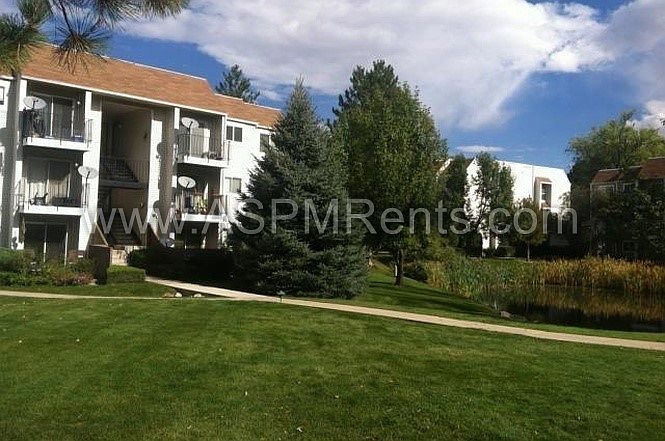 1st image of 1040 E Quail Dr