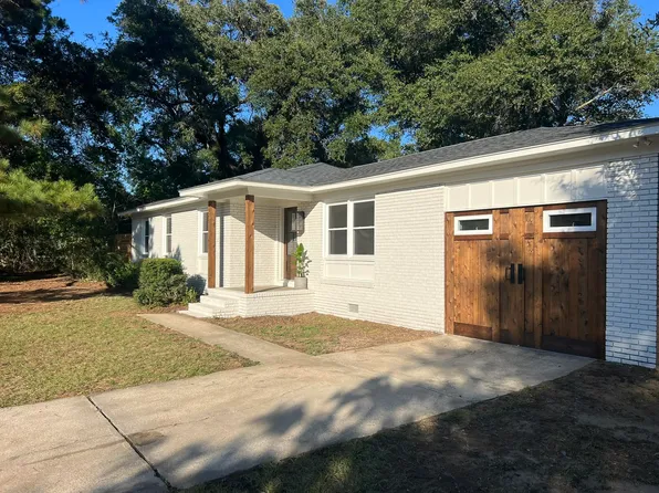 1038 Farmington Rd, Charleston, SC 29412
