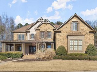 1010 Windfaire Pl, Roswell, GA 30076