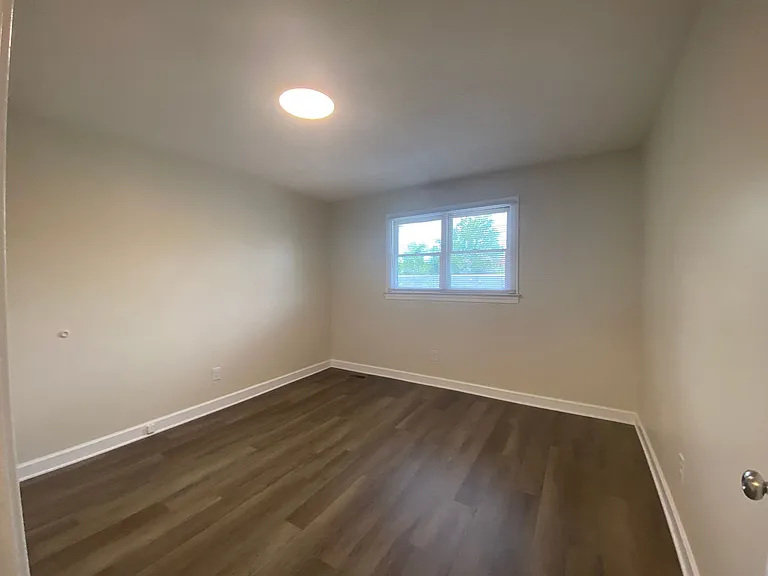 1410 Colony Park Dr — Photo 6