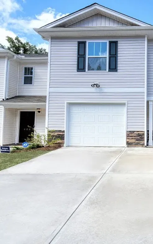 1436 S Cardiff Trl — Photo 1