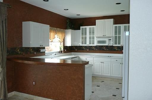 4th image of 11385 NW 66th St